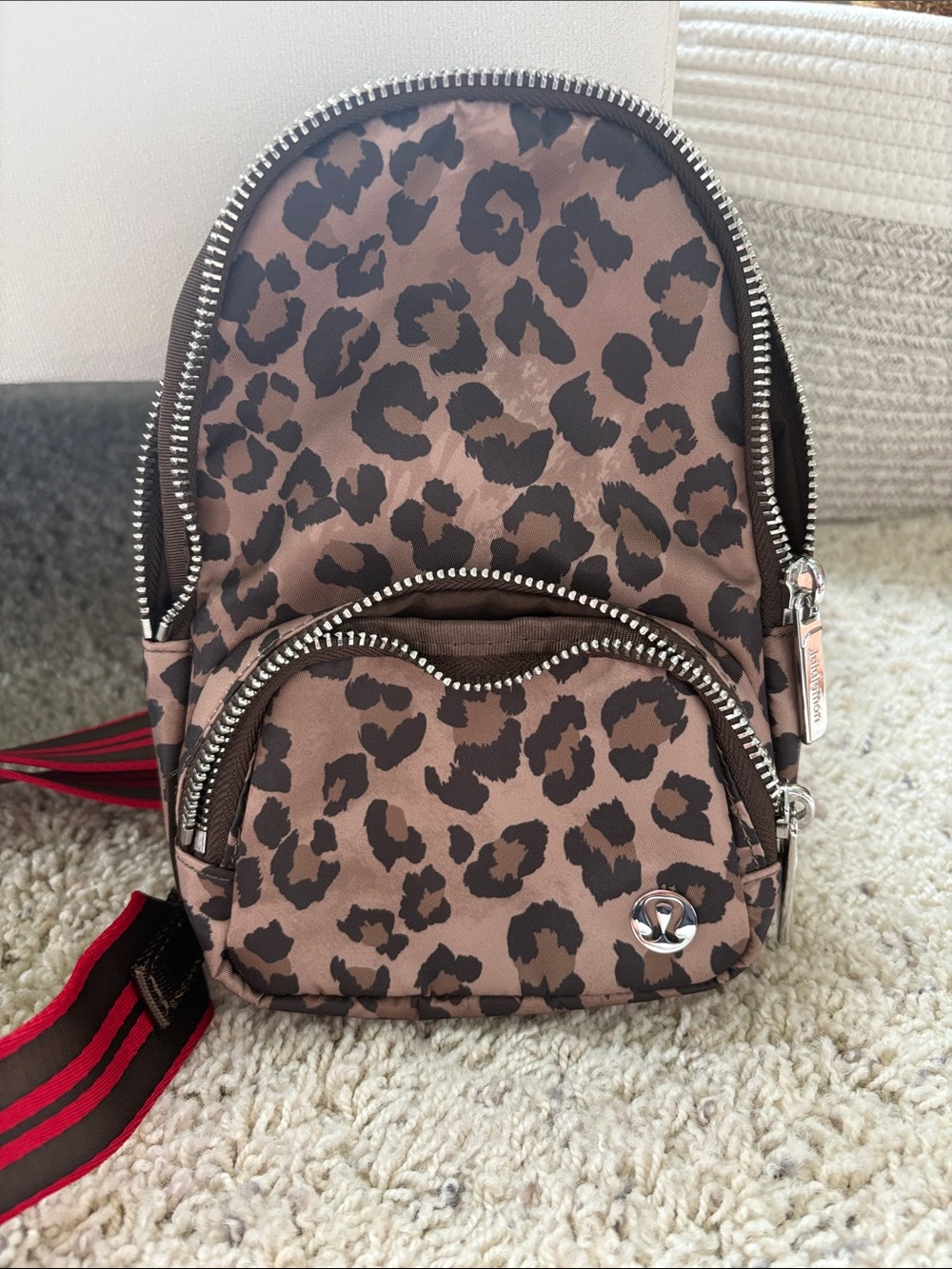 Lululemon Everywhere Sling Bag Small 2L Leopard